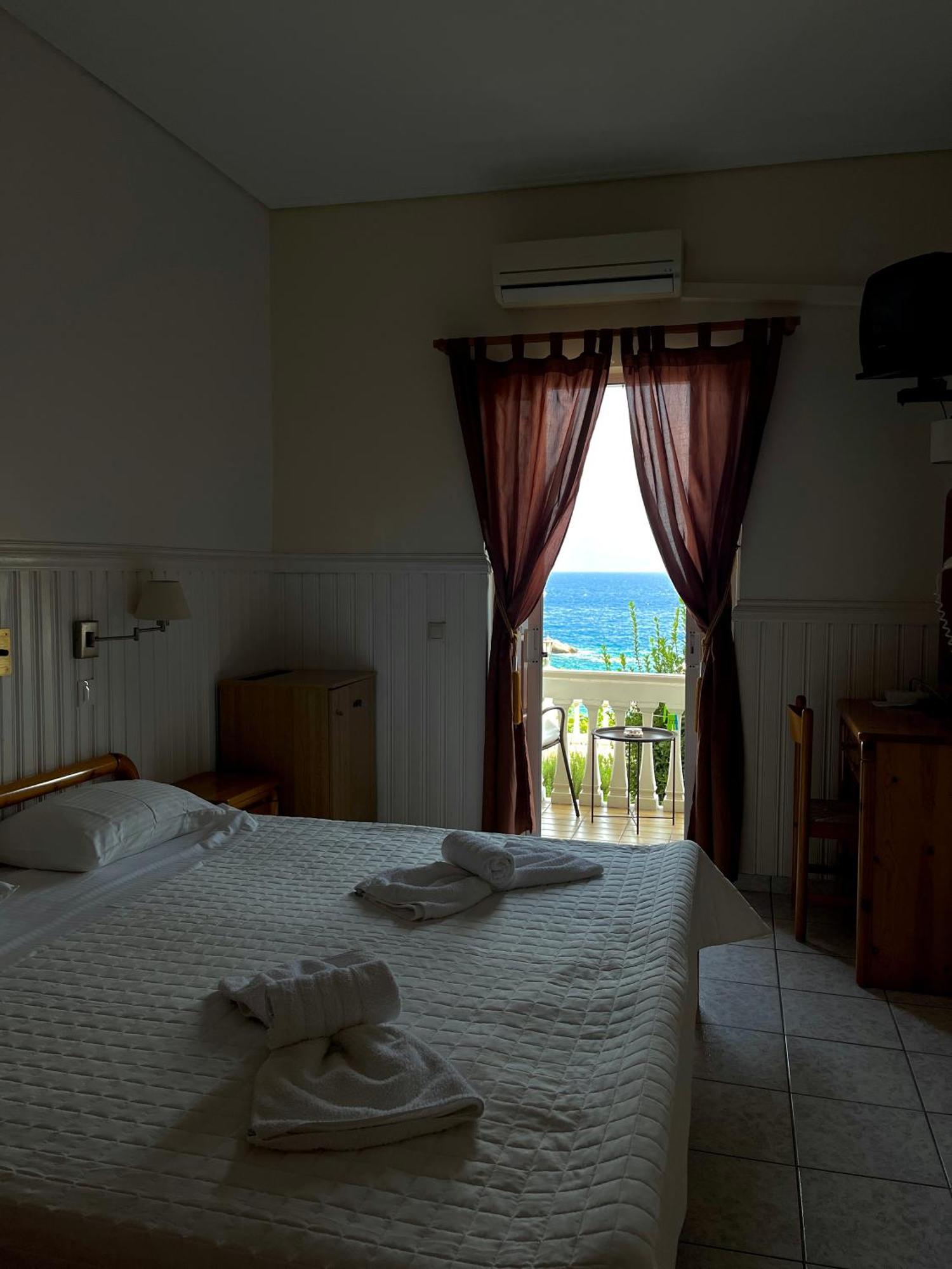 Hotel Sunrise Kokkari Exterior foto